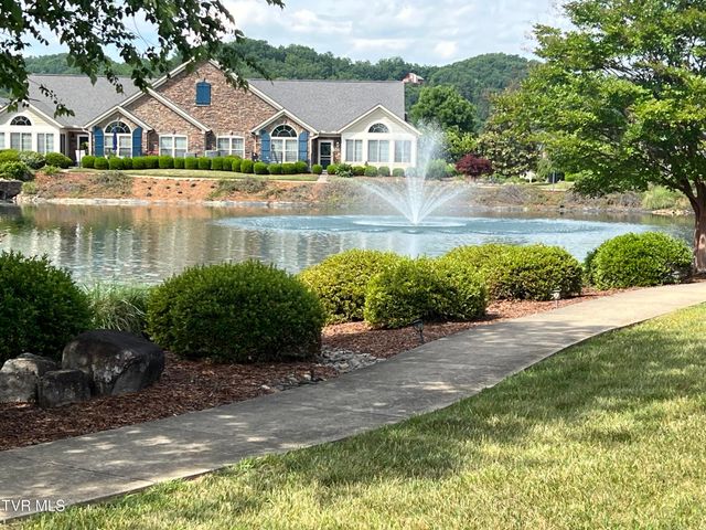 1684 Hatterdale Farm Road B, Blountville, TN 37617