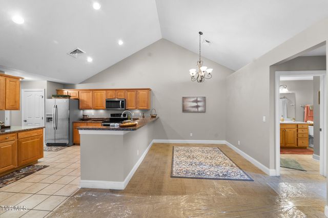 1684 Hatterdale Farm Road B, Blountville, TN 37617