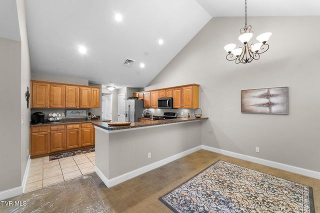 1684 Hatterdale Farm Road B, Blountville, TN 37617