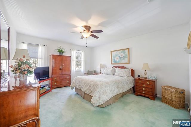 68 Colgate Avenue, Paramus, NJ 07652