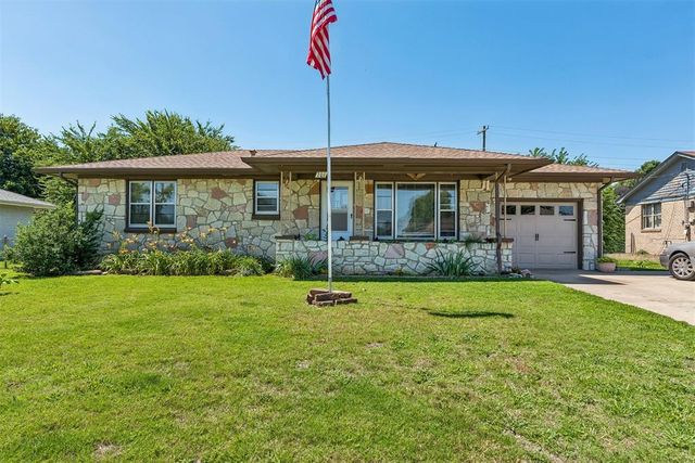 701 Thompson Drive, El Reno, OK 73036