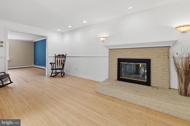 2544 TULIP LN, Feasterville Trevose, PA 19053