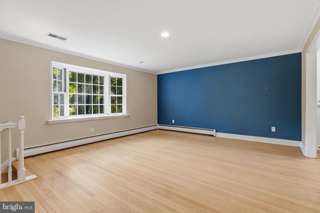 2544 TULIP LN, Feasterville Trevose, PA 19053