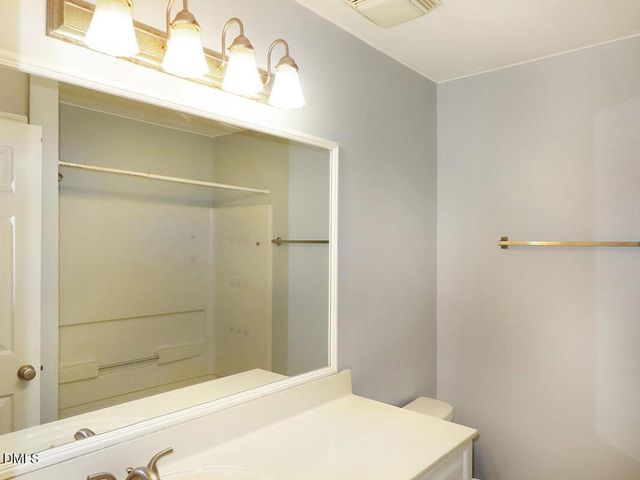 1003 Kingswood Drive J, Chapel Hill, NC 27517