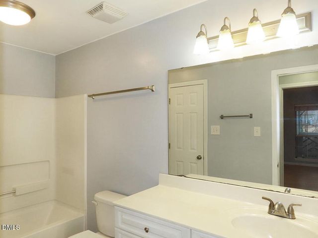 1003 Kingswood Drive J, Chapel Hill, NC 27517