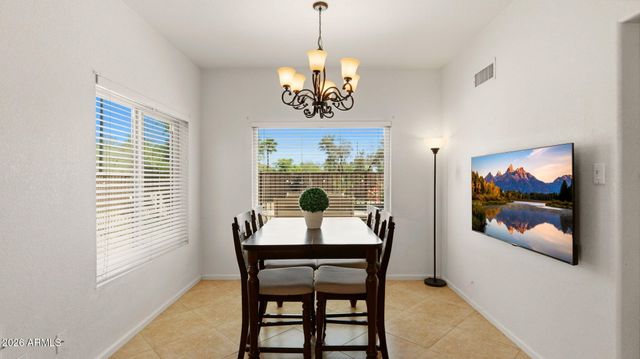 219 W ENSUENO Street, Gilbert, AZ 85233