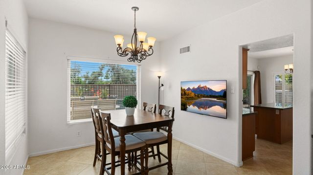 219 W ENSUENO Street, Gilbert, AZ 85233