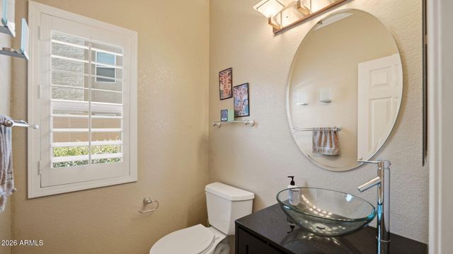 219 W ENSUENO Street, Gilbert, AZ 85233