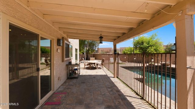219 W ENSUENO Street, Gilbert, AZ 85233