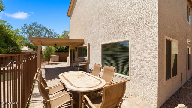 219 W ENSUENO Street, Gilbert, AZ 85233