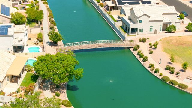 219 W ENSUENO Street, Gilbert, AZ 85233