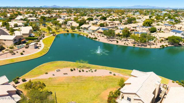 219 W ENSUENO Street, Gilbert, AZ 85233