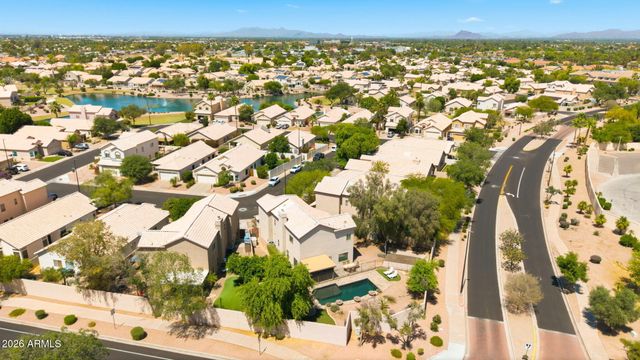 219 W ENSUENO Street, Gilbert, AZ 85233