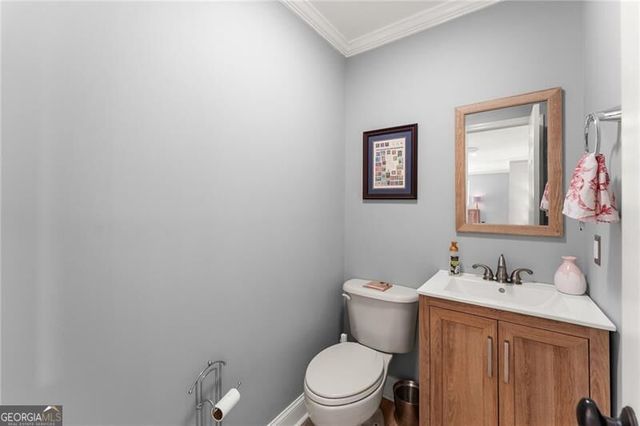2905 Lanier Beach South Road, Cumming, GA 30041