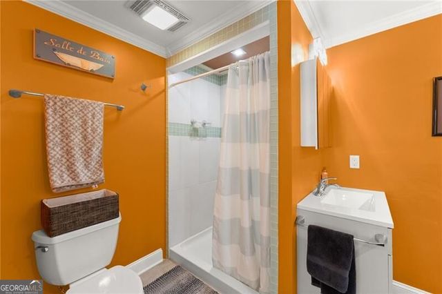 2905 Lanier Beach South Road, Cumming, GA 30041