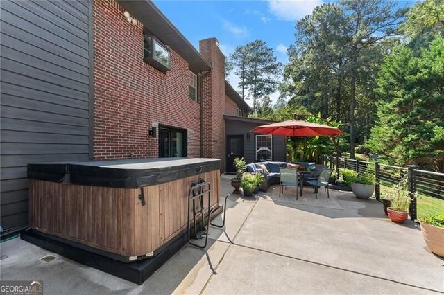 2905 Lanier Beach South Road, Cumming, GA 30041