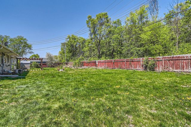 7200-7204 65th Avenue N, Brooklyn Park, MN 55428