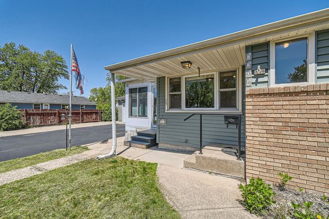7200-7204 65th Avenue N, Brooklyn Park, MN 55428
