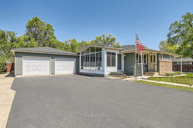 7200-7204 65th Avenue N, Brooklyn Park, MN 55428