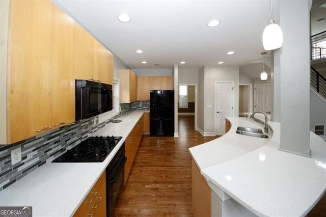1354 Brookhaven Village Circle NE, Brookhaven, GA 30319