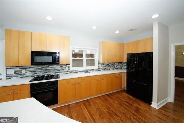 1354 Brookhaven Village Circle NE, Brookhaven, GA 30319