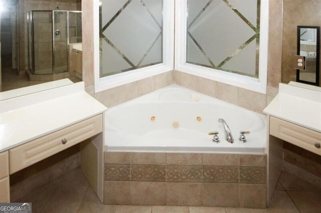 1354 Brookhaven Village Circle NE, Brookhaven, GA 30319