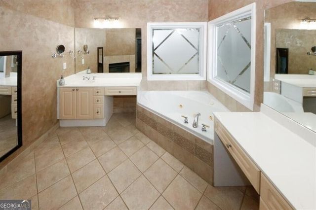 1354 Brookhaven Village Circle NE, Brookhaven, GA 30319