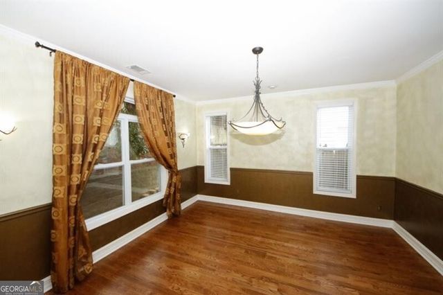 1354 Brookhaven Village Circle NE, Brookhaven, GA 30319