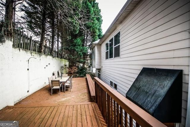 1354 Brookhaven Village Circle NE, Brookhaven, GA 30319