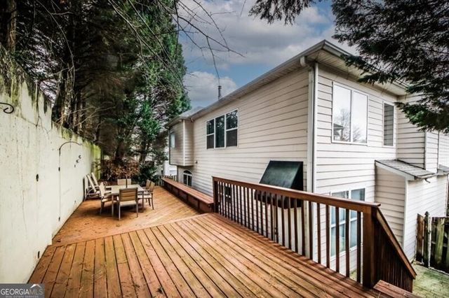 1354 Brookhaven Village Circle NE, Brookhaven, GA 30319