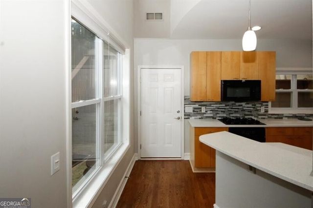 1354 Brookhaven Village Circle NE, Brookhaven, GA 30319