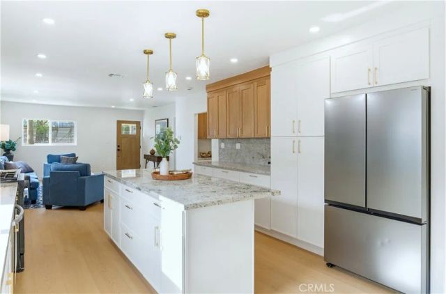 5104 8th Avenue, Los Angeles, CA 90043