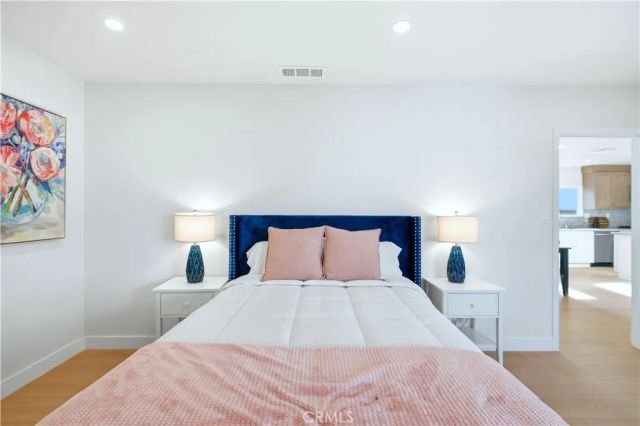 5104 8th Avenue, Los Angeles, CA 90043