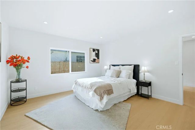 5104 8th Avenue, Los Angeles, CA 90043