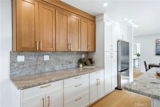 5104 8th Avenue, Los Angeles, CA 90043