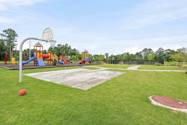 1230 Point Lookout Drive, Dayton, TX 77535