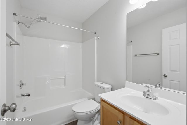 6311 Cottage Field Cir, Louisville, KY 40218