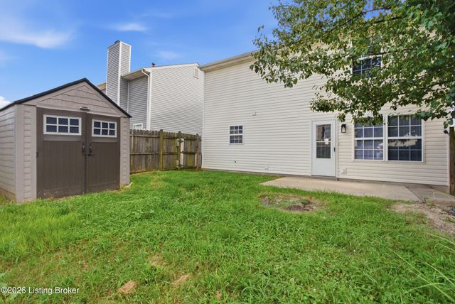 6311 Cottage Field Cir, Louisville, KY 40218