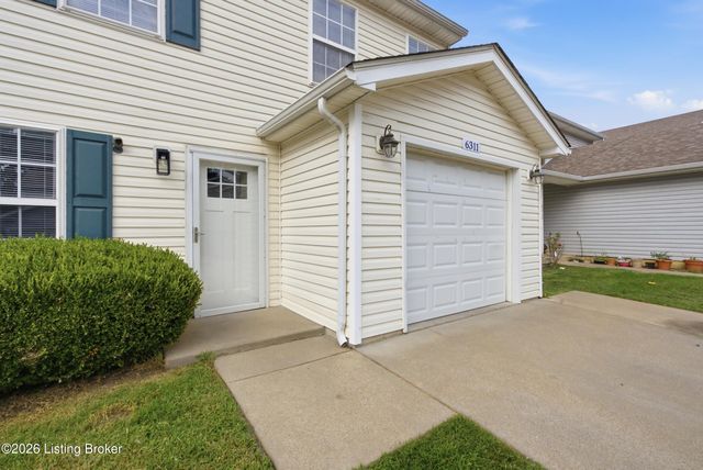 6311 Cottage Field Cir, Louisville, KY 40218