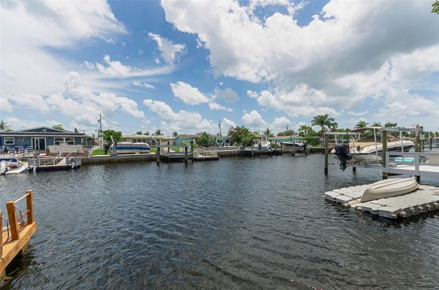 4946 BLUE HERON DRIVE, New Port Richey, FL 34652