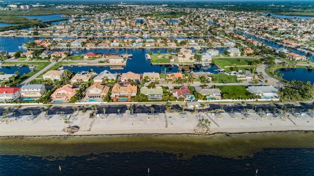 4946 BLUE HERON DRIVE, New Port Richey, FL 34652