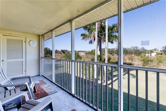 107 Spring Lake Court 206, Vero Beach, FL 32962