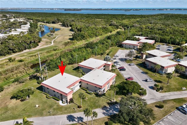 107 Spring Lake Court 206, Vero Beach, FL 32962