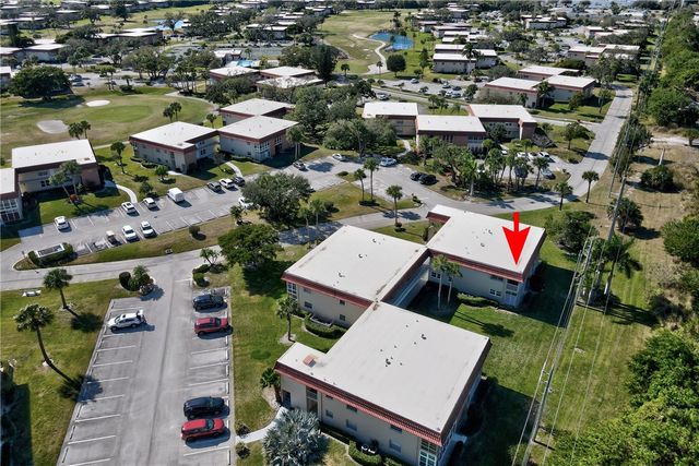 107 Spring Lake Court 206, Vero Beach, FL 32962