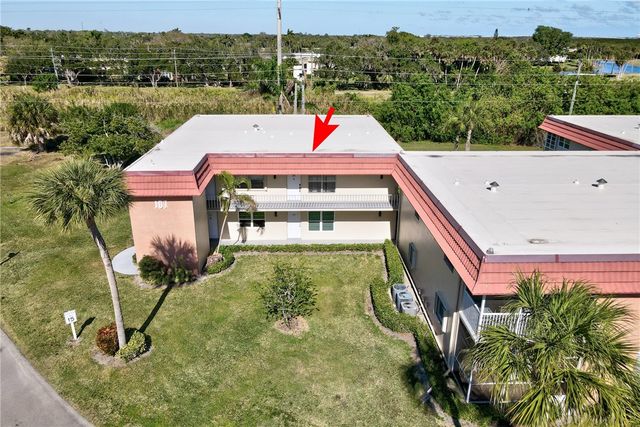 107 Spring Lake Court 206, Vero Beach, FL 32962