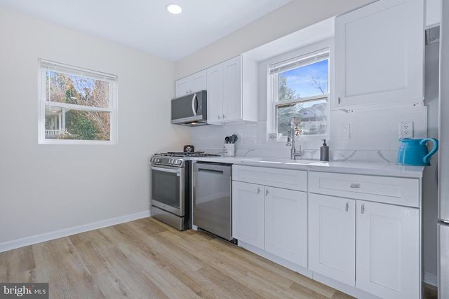 6112 PERRY ST, Landover, MD 20785