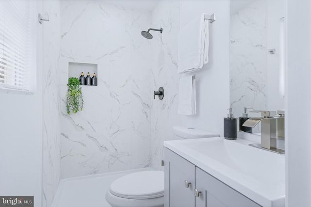 6112 PERRY ST, Landover, MD 20785