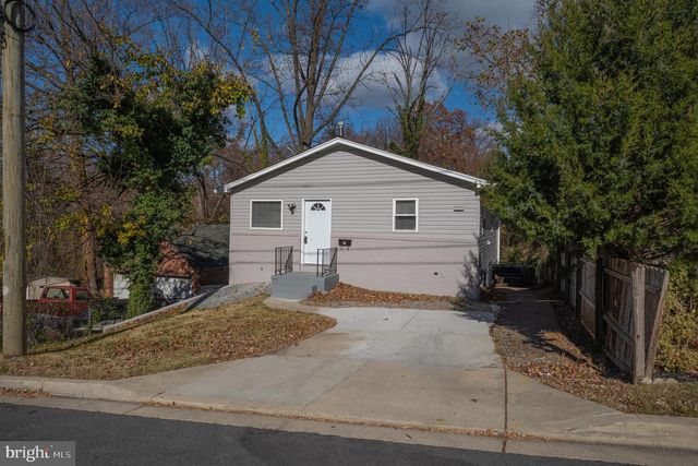 6112 PERRY ST, Landover, MD 20785