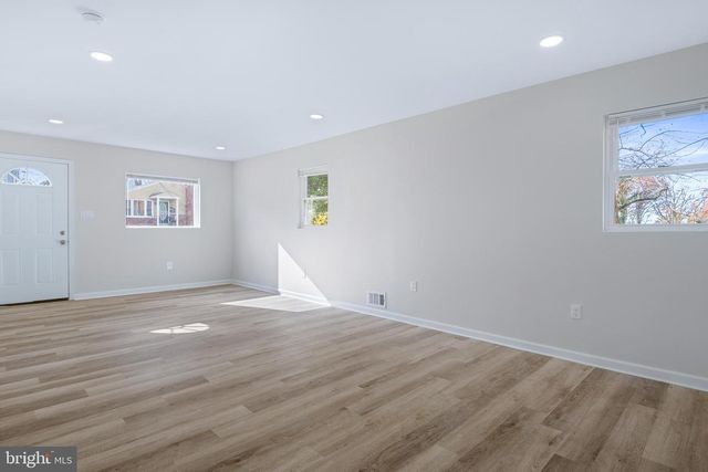 6112 PERRY ST, Landover, MD 20785