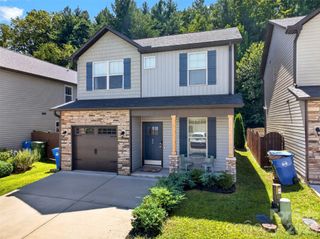 15 Greenly Lane, Fletcher, NC 28732